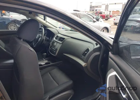 2017 Nissan Altima 2.5 Sr z USA, uszkodzony, nr VIN 1N4AL3AP8HC222827